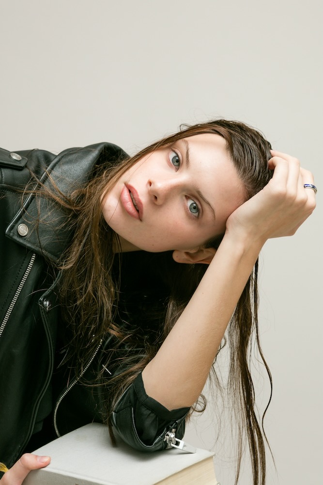 Ema B. - Photo 26